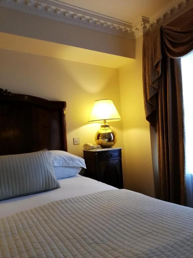 فندق Foley'S Townhouse كيلارني المظهر الخارجي الصورة