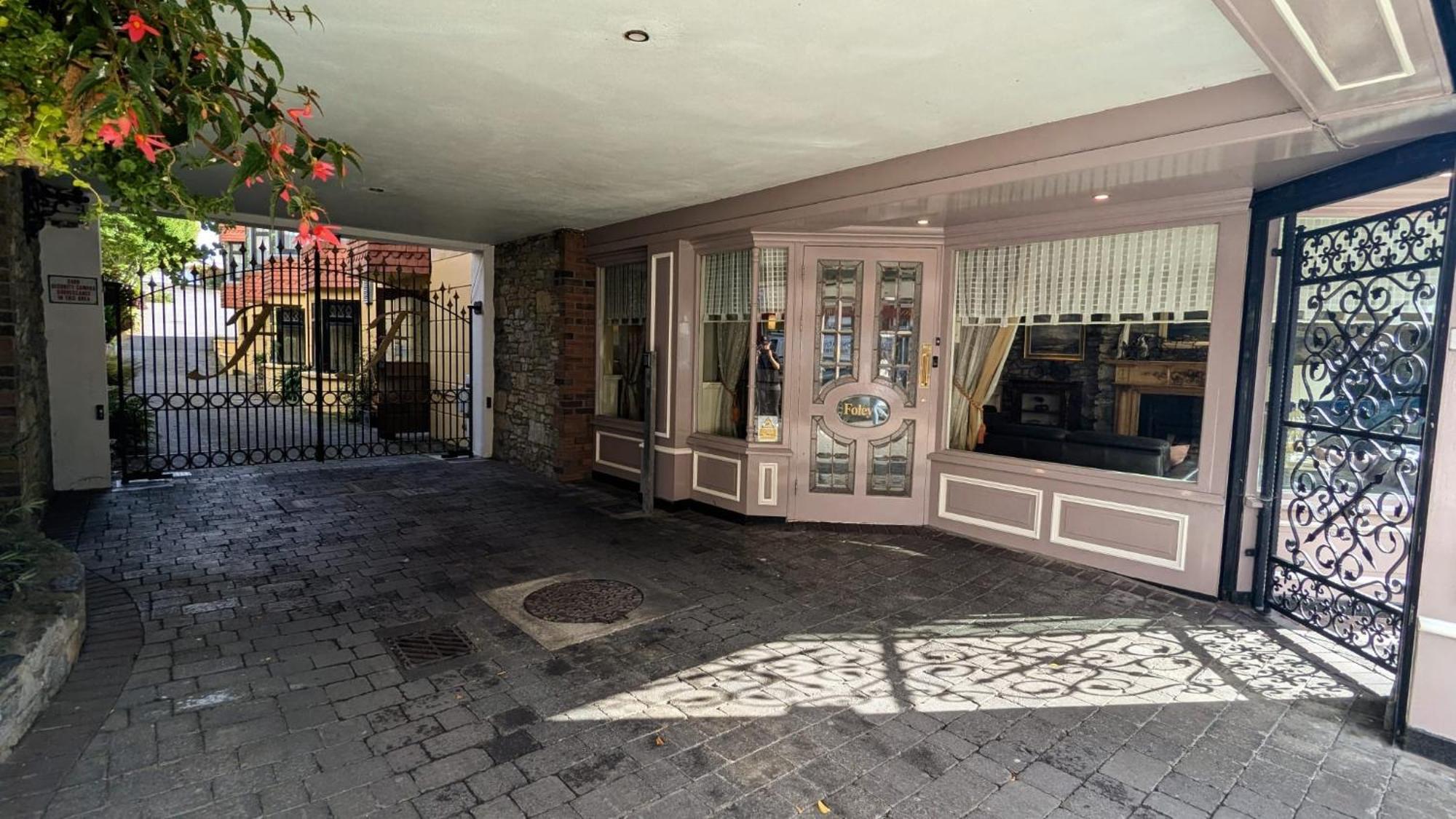فندق Foley'S Townhouse كيلارني المظهر الخارجي الصورة