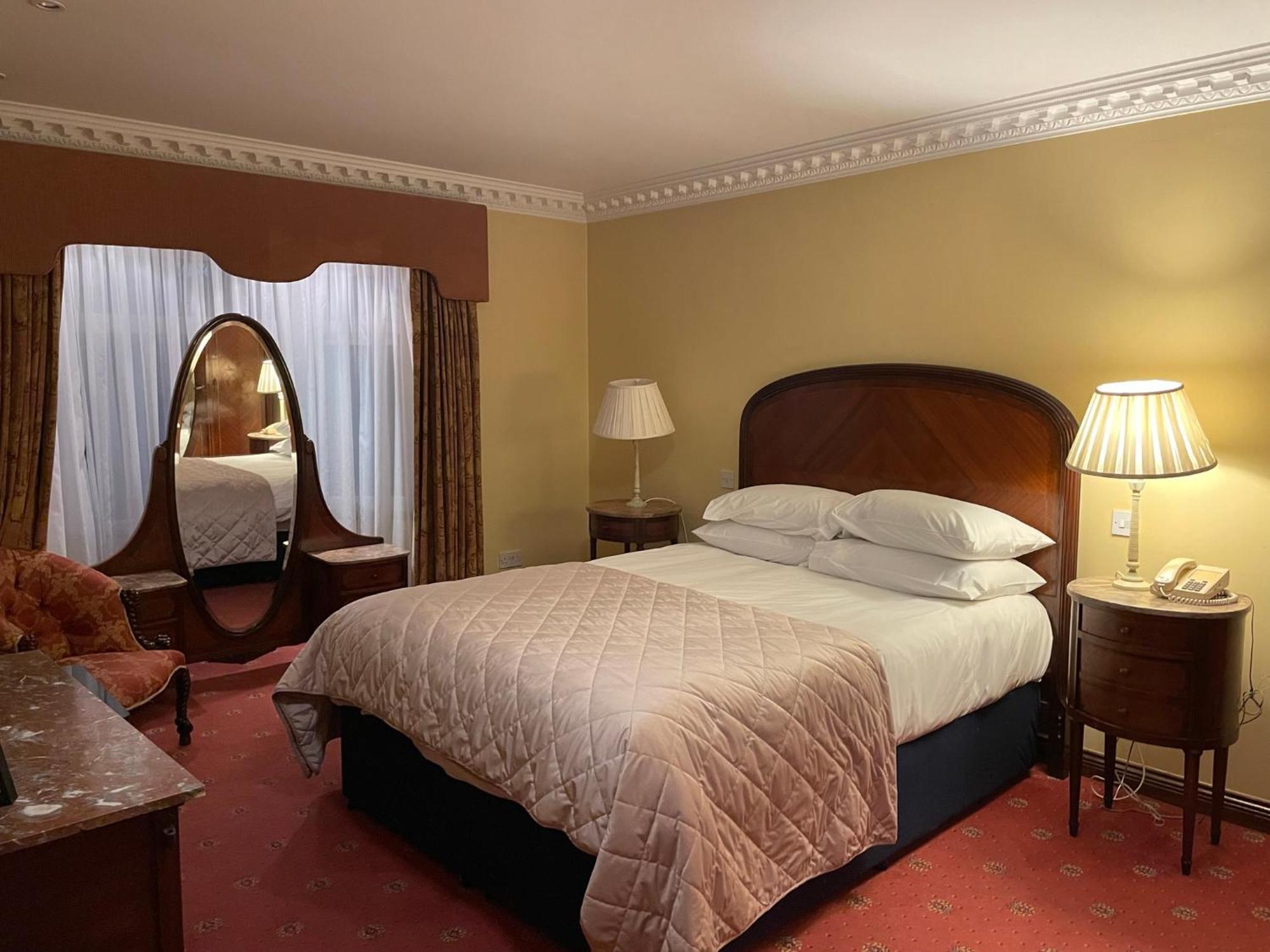 فندق Foley'S Townhouse كيلارني المظهر الخارجي الصورة